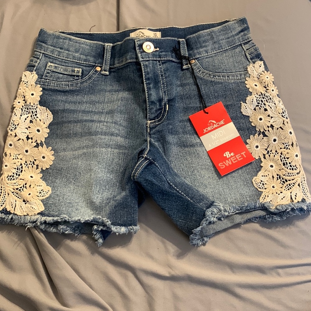 brand new, never worn, kids size 10